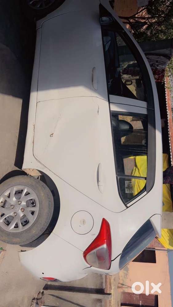 Hyundai Grand I10 2018 Diesel 75000 Km Driven