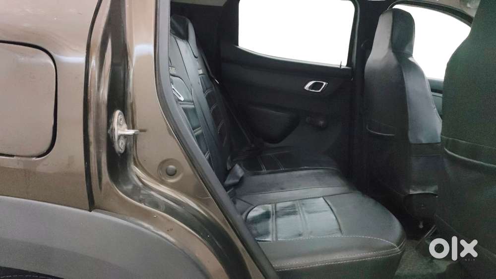 Renault Kwid 2019-ongoing 1.0 Rxt Amt (o), 2019, Petrol