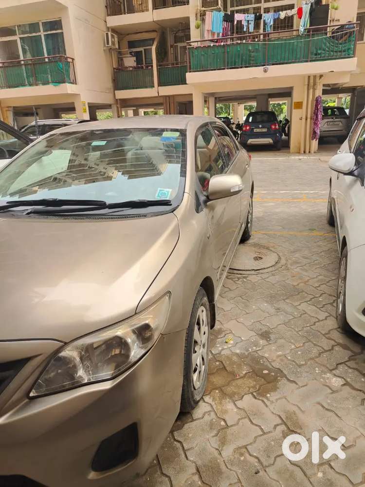 Toyota Corolla Altis 2013