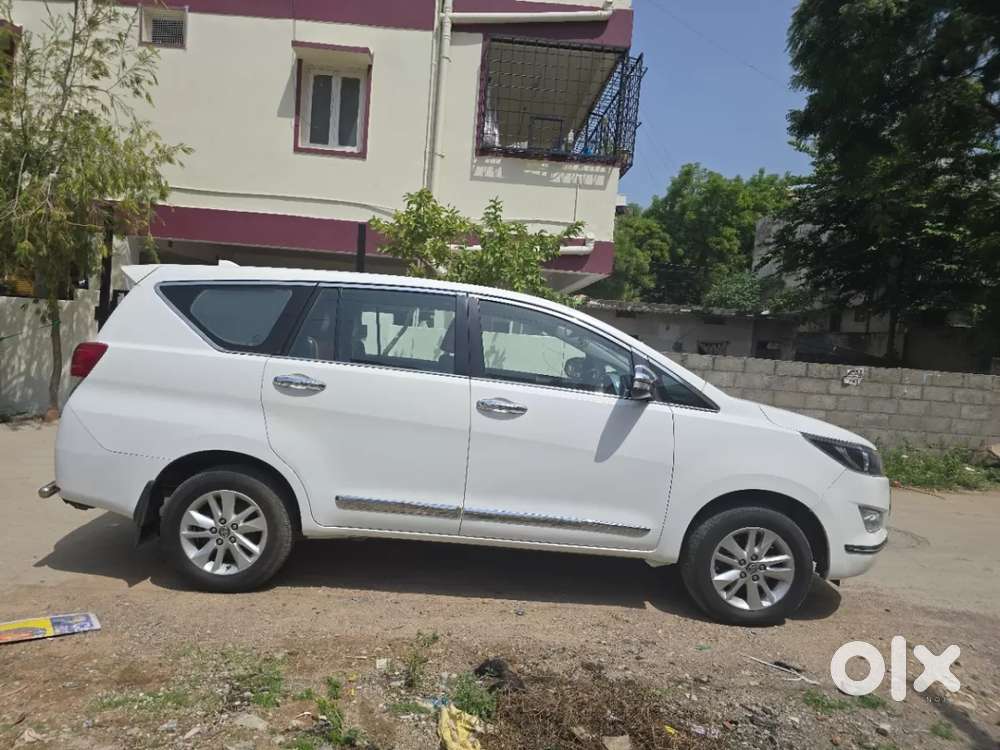 Toyota Innova Crysta 2.8 Gx At 7 Str, 2016, Diesel