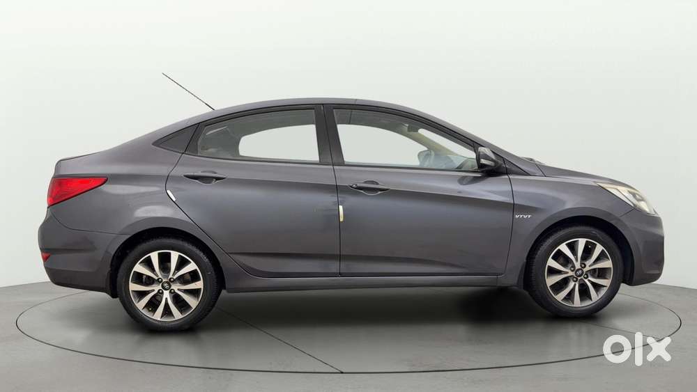 Hyundai Verna Fluidic 1.6 Vtvt Sx, 2014, Petrol