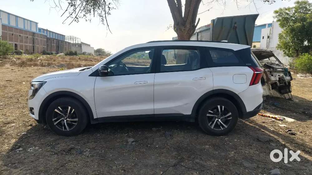 Mahindra Xuv700 2023 Diesel 98000 Km Driven