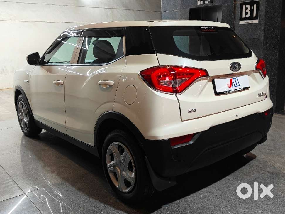 Mahindra Xuv300 W4, 2020, Petrol