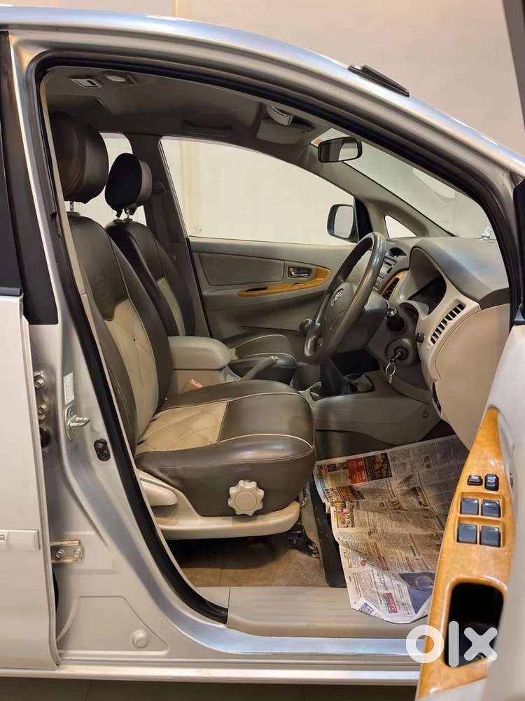 Toyota Innova 2.5 Vx 8 Str Bsiv, 2011, Diesel