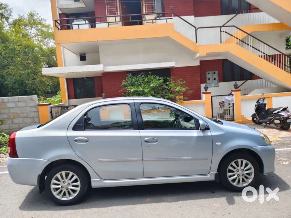Toyota Etios 1.5 VX, 2011, Petrol