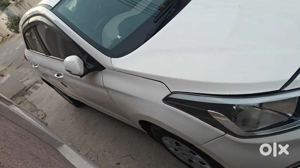 Hyundai I20 2017 Diesel Around 78000 Km Driven With Proper Care.