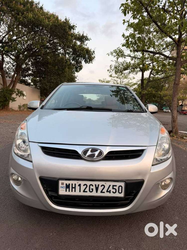 Hyundai I20 1.4 Asta (at), 2011, Petrol