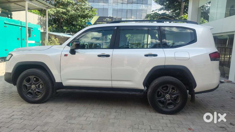 Toyota Land Cruiser 3.3 Zx Diesel, 2025