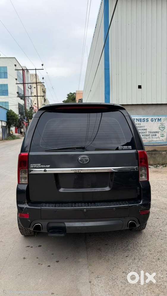 Tata Safari Storme Ex
