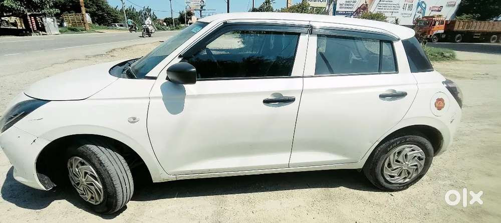 Maruti Suzuki Swift Lxi 2025