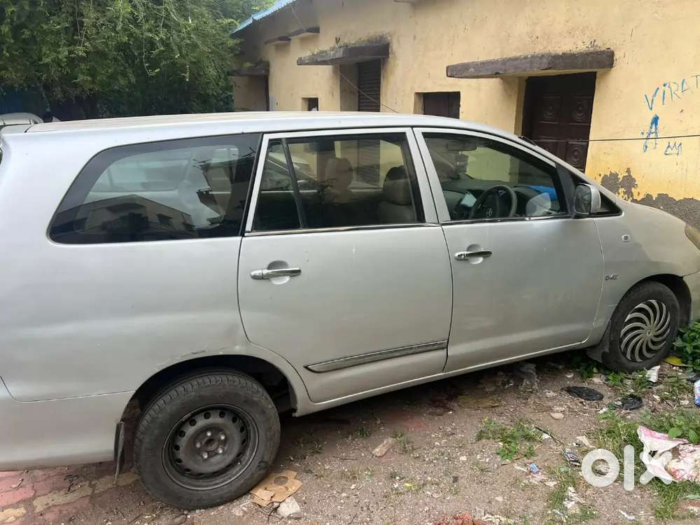 Toyota Innova 2.5 G3 2010