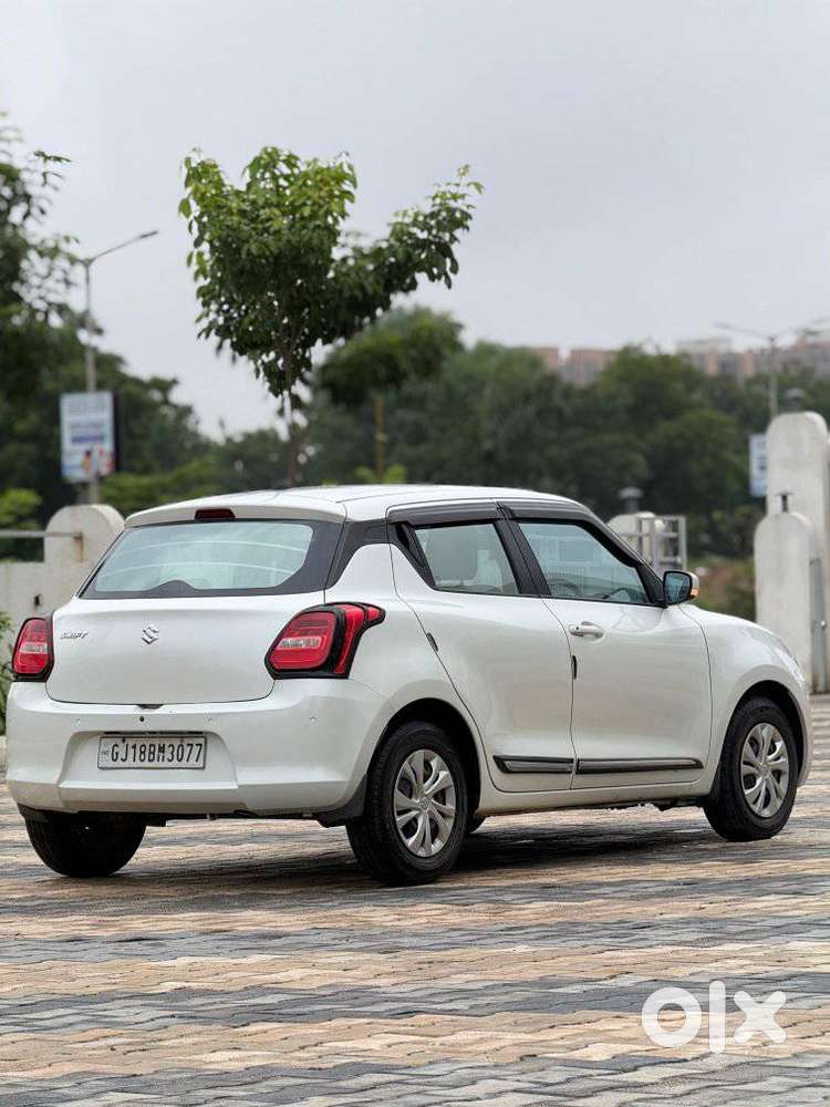 Maruti Suzuki Swift Vxi + Manual, 2020, Cng & Hybrids