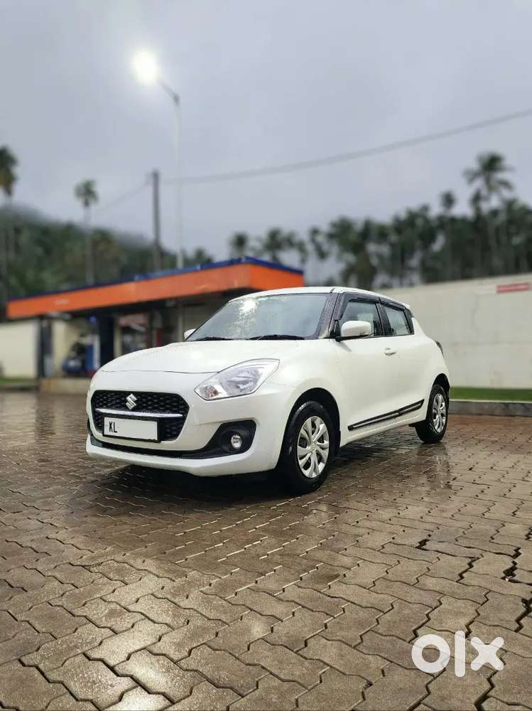 2021 Suzuki Swift Vxi,second Owner,company Service