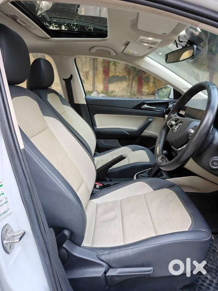 Skoda Slavia Style 1.0l Tsi At, 2022, Petrol