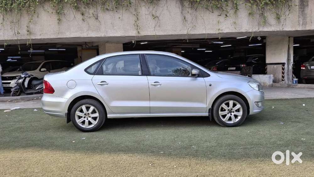 Skoda Rapid 1.6 Mpi Ambition, 2014, Petrol