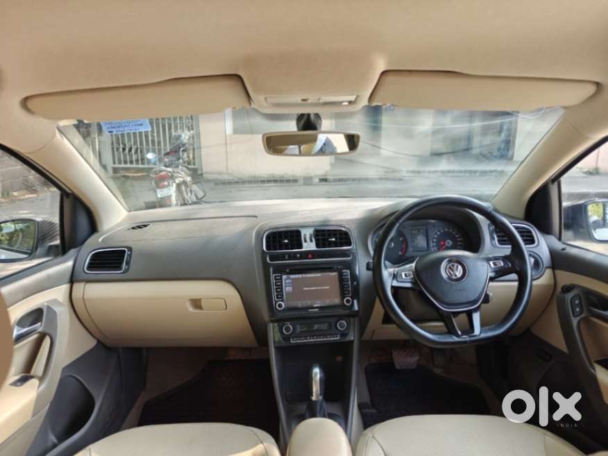 Volkswagen Vento 1.2 Highline Plus At 16 Alloy, 2016, Petrol