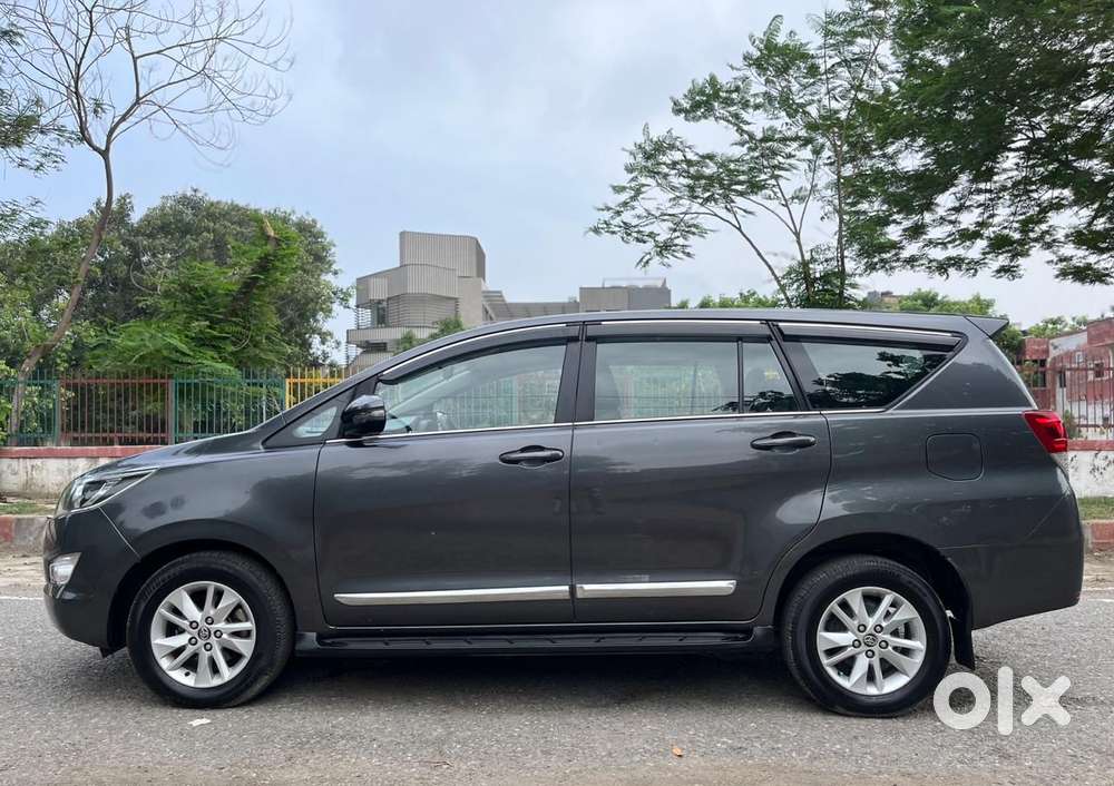 Toyota Innova Crysta 2.4 G Mt, 2019, Diesel