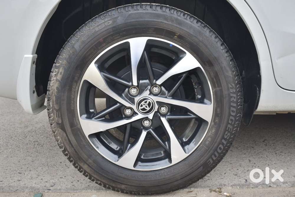 Toyota Rumion V At, 2024, Petrol