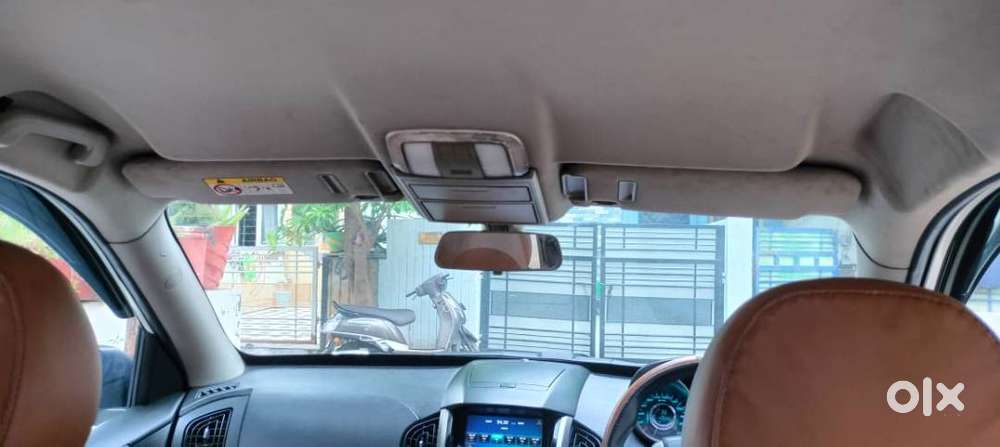 Mahindra Xuv500 W7 At | 2018 | 49,500 Km | 2nd Owner | Non-accidental