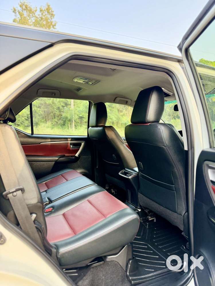 Toyota Fortuner Legender 4x2 At 2.8, 2025, Diesel