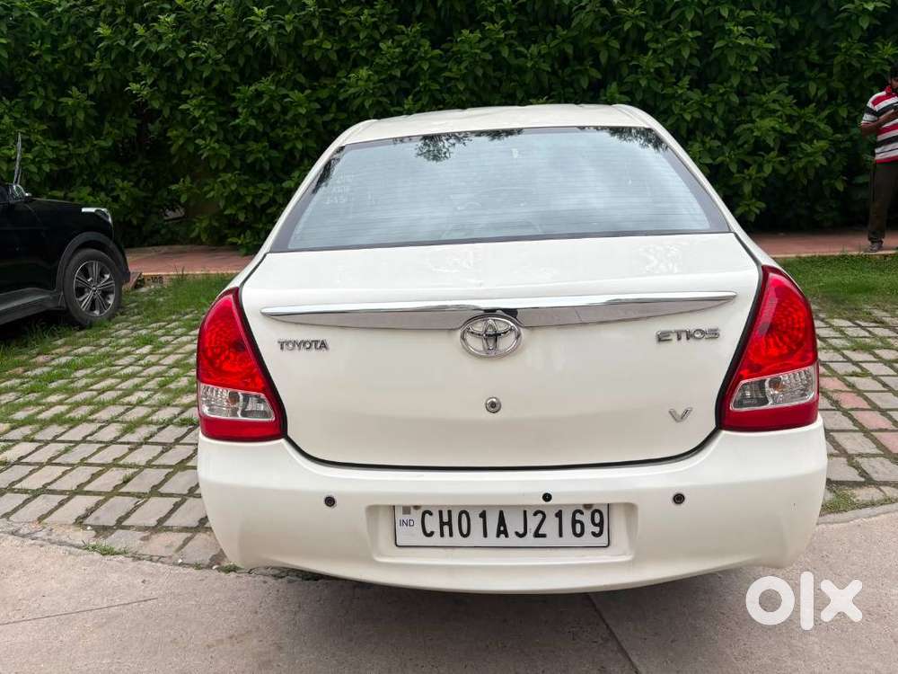 Car For Sale Toyota Etios 2011