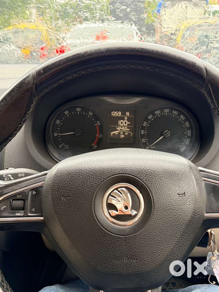 Skoda Rapid Elegance 2017