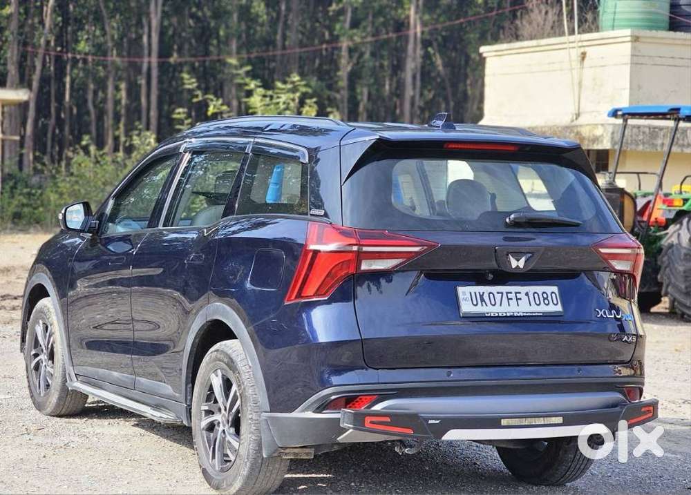 Mahindra Xuv700 2.2 Ax 5 Diesel At Str, 2022, Diesel