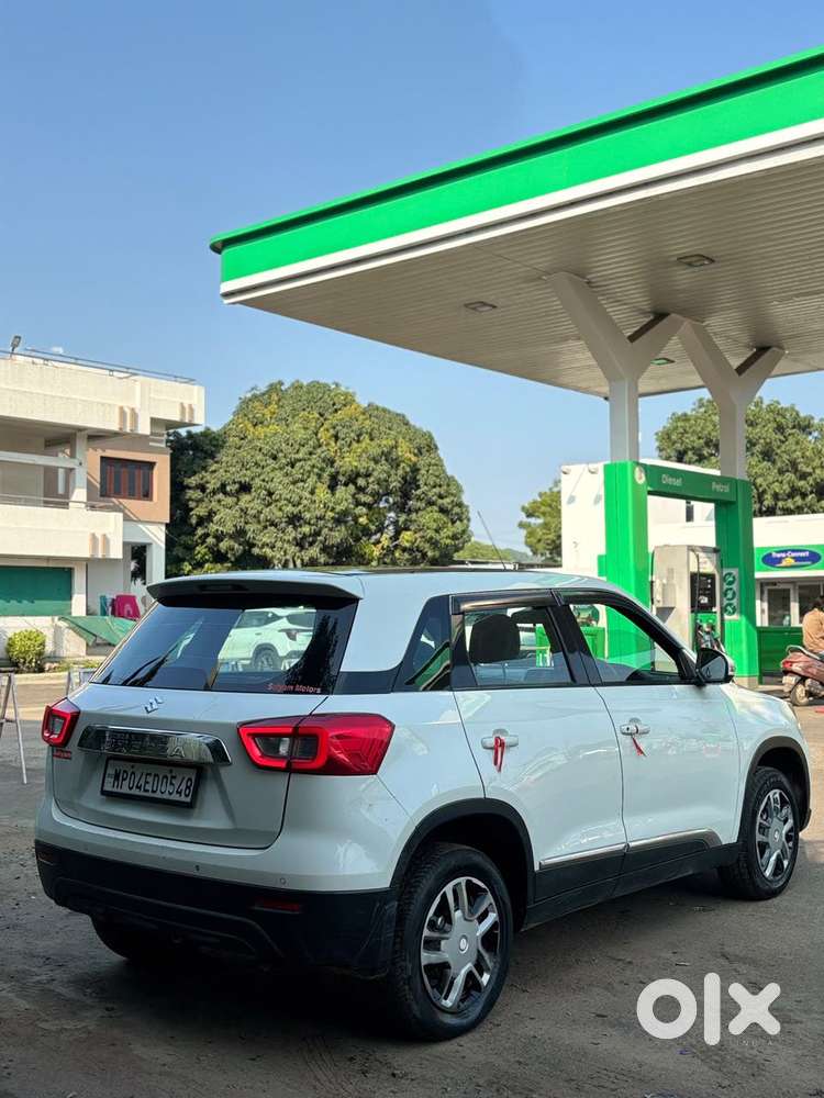 Maruti Suzuki Brezza 1.5 Lxi Smart Hybrid, 2022, Petrol