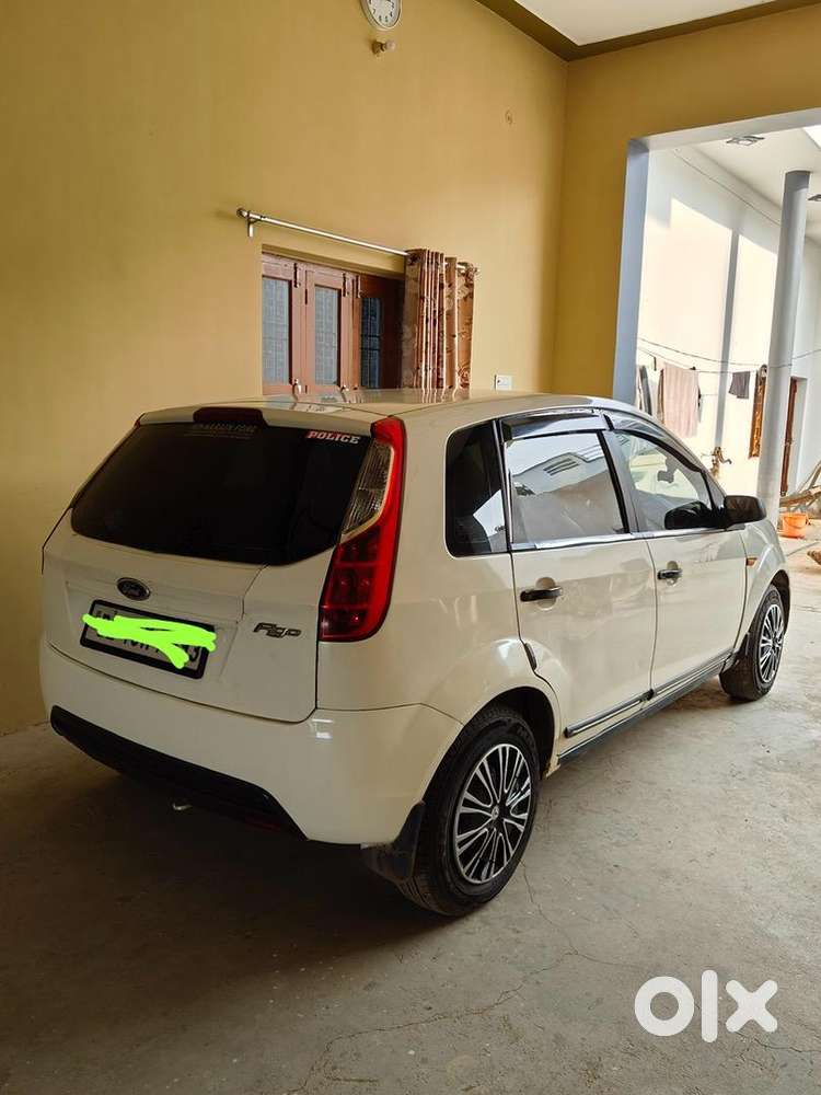 Ford Car Cng Hybrid 2012