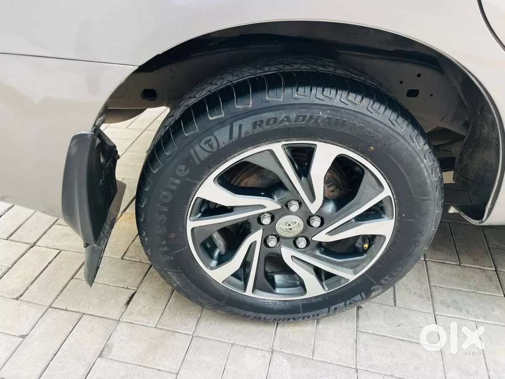 Toyota Innova Crysta [2020-ongoing] 2.7 Gx At 7 Str, 2019, Petrol