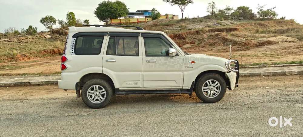 Mahindra Scorpio 2015 4wd