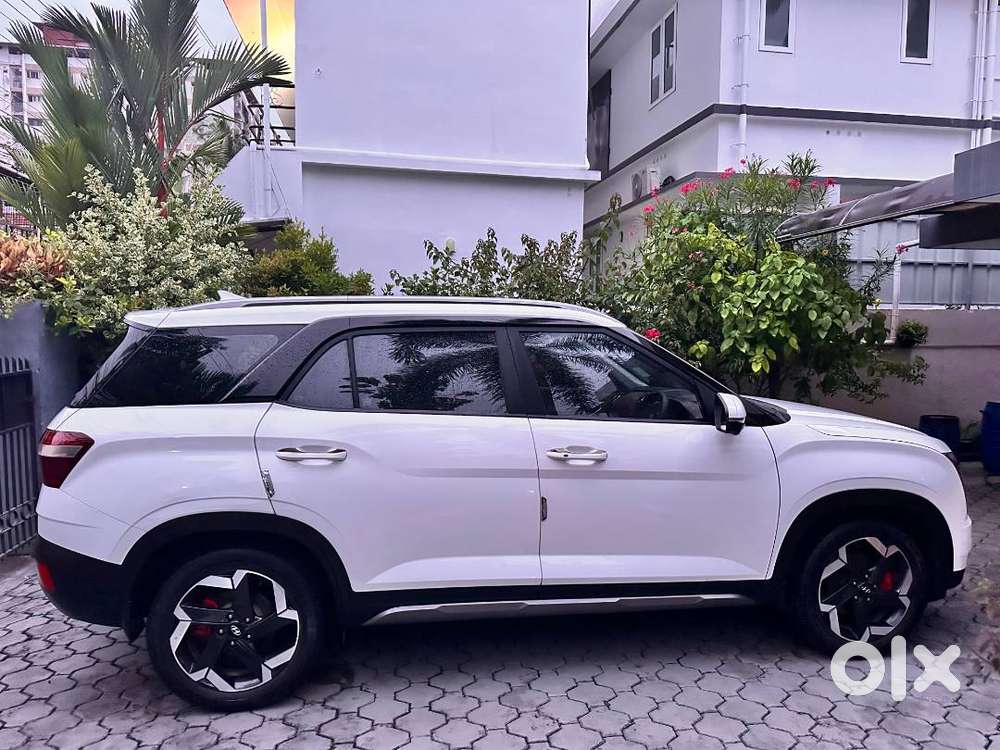 Hyundai Alcazar 2023 Single  29kpetrol Manual