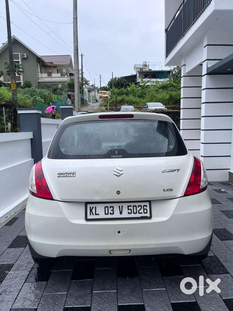 Maruti Suzuki New-gen Swift 2012 Diesel Well Maintained