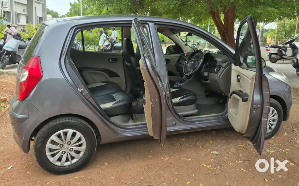 Hyundai I10 Sportz 2016 Car