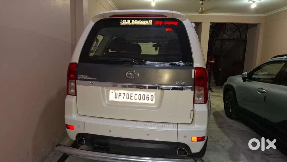 Tata Safari Storme Pearl White Colour In Very Good Condition