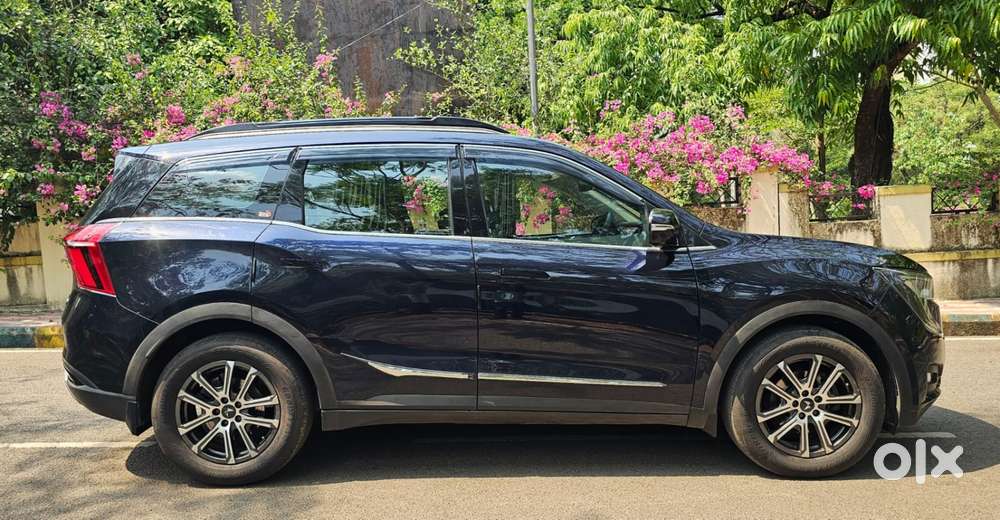 Mahindra Xuv700 2.2 Ax 7 Diesel At Luxury Pack Str, 2023, Diesel