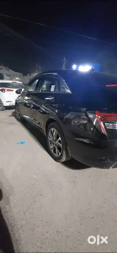 Hyundai Verna Petrol Mt 2025 Variant