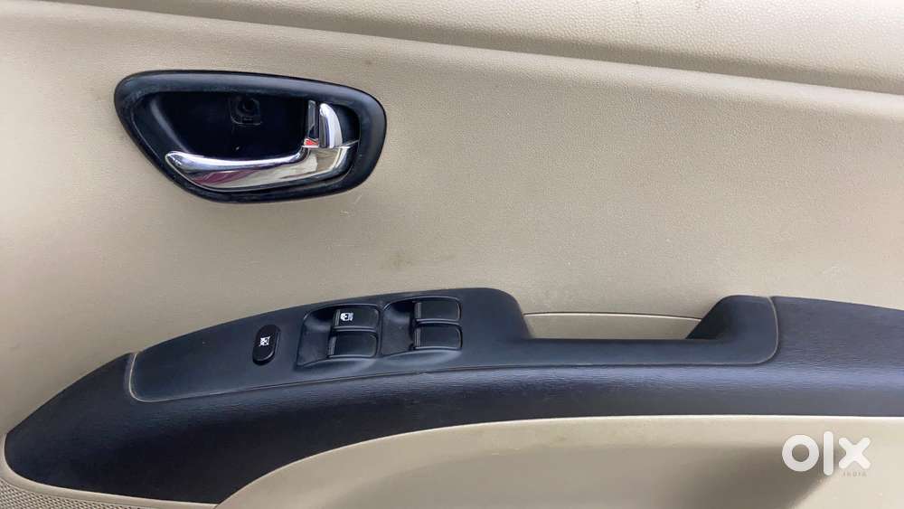 Hyundai I10 Sportz 1.1l, 2015, Petrol