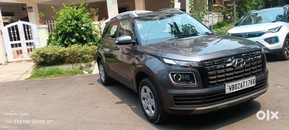 Hyundai Venue 1.2 S Plus, 2022, Petrol