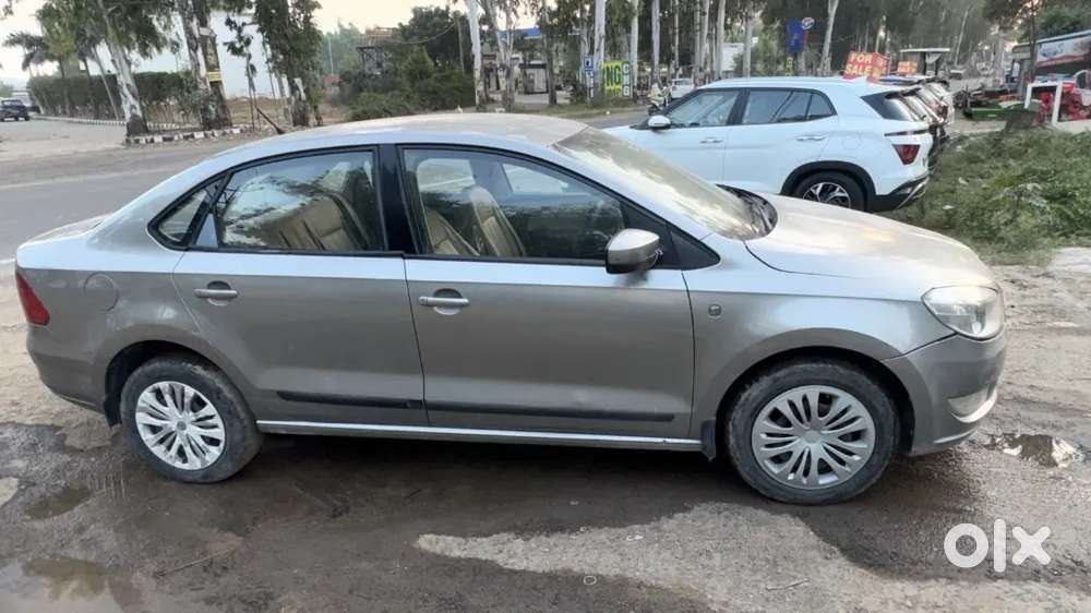Skoda Rapid 2013 Diesel 140000 Km