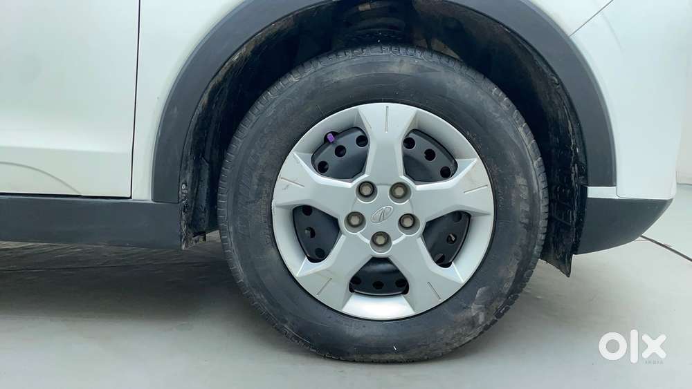 Mahindra Xuv300 1.2 W6 Amt Petrol, 2022, Petrol