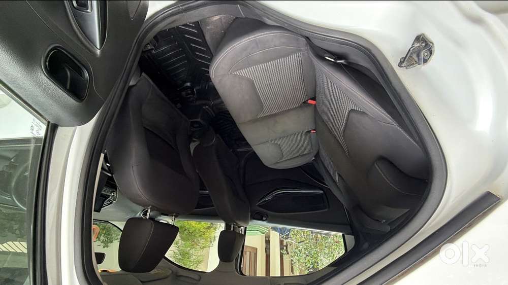 Ford Figo Titanium 1.2ltr Petrol