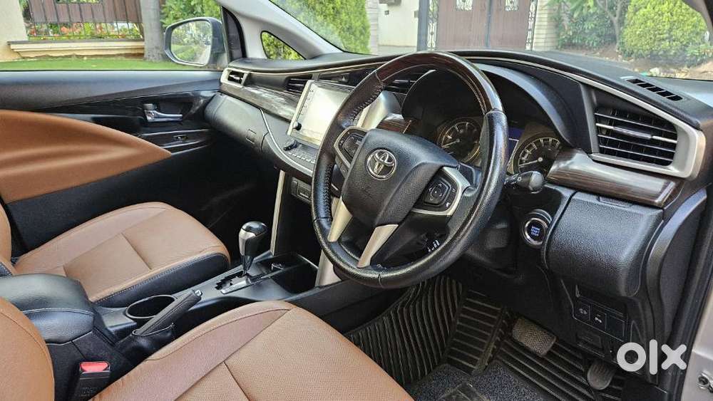 Toyota Innova Crysta [2020-ongoing] 2.4 Zx At 7 Str, 2022, Diesel