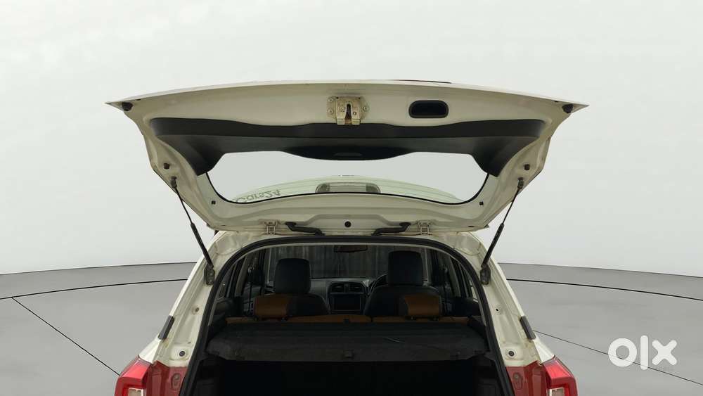 Maruti Suzuki Vitara Brezza 1.5 Zxi Plus At, 2021, Petrol