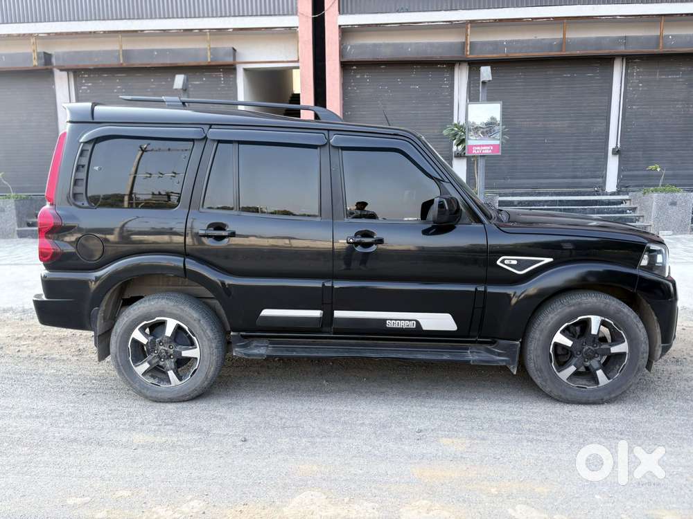 Mahindra Scorpio Classic 2.2 S 11 Mt 7 Cc, 2023, Diesel