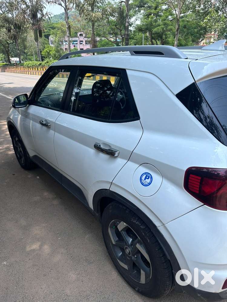 Hyundai Venue Petrol 2019