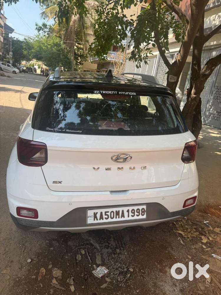 Hyundai Venue 2020 Diesel 154000 Km Driven