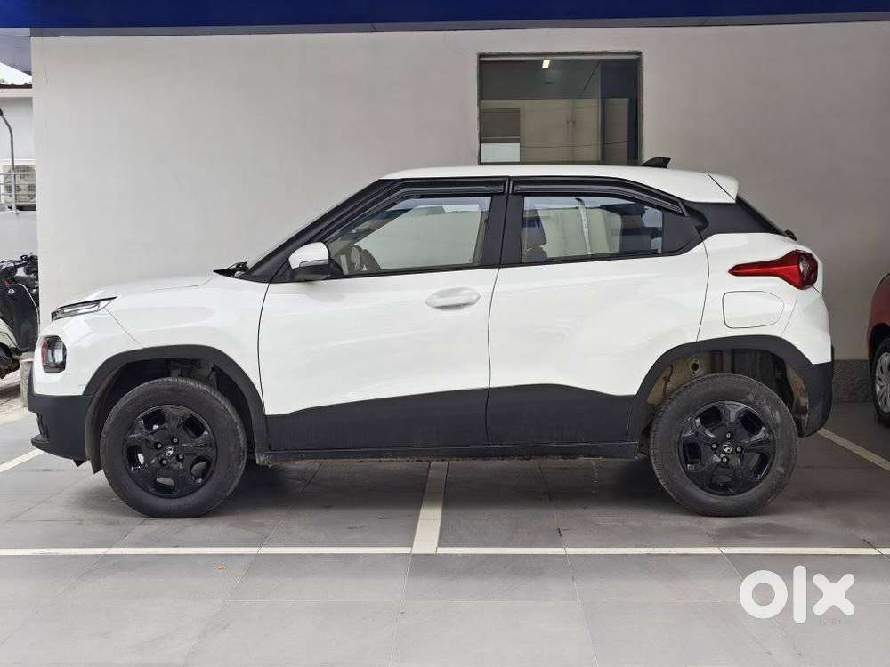 Tata Punch Accomplished, 2025, Petrol