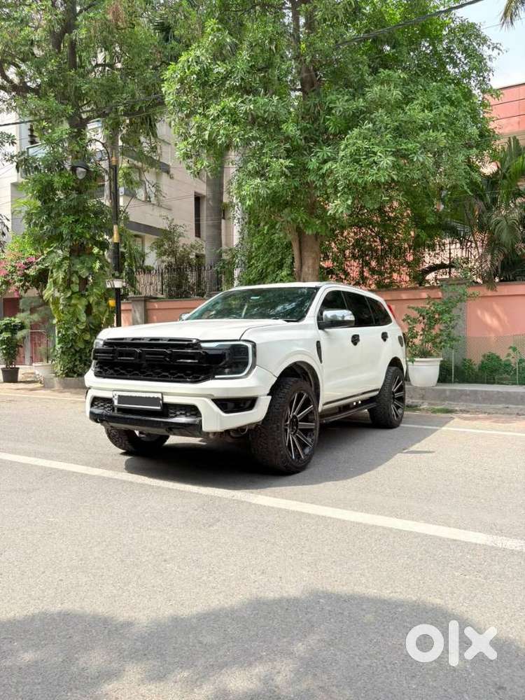 Ford Endeavour 2.2 Trend At 4x2, 2016, Diesel