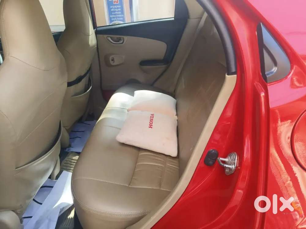 Honda Brio Petrol Manual 2012 Km Driven